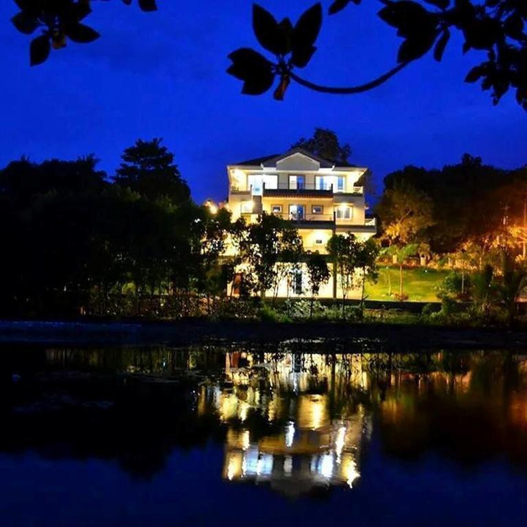 Villa De Sierra Vista Bay And Mountain View Inn Puerto Princesa Exterior photo